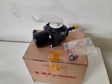 pompe à essence neuve