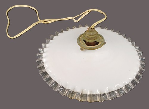Assiette tulipe opaline - tulipe, en