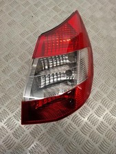 Feu arriere principal droit