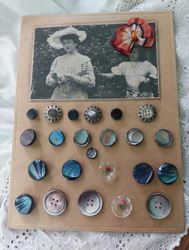 Lot boutons anciens verre - 23,
