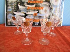 4 verres à liqueur en cristal d'arques du modèle Saumur