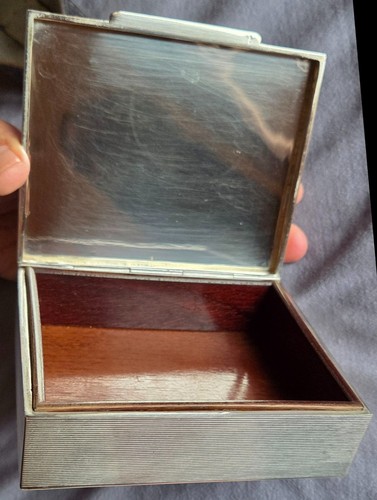 Boîte cigarettes ou - boîte,