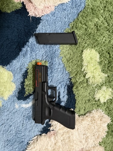 Airsoft g17 co2 - g17-,