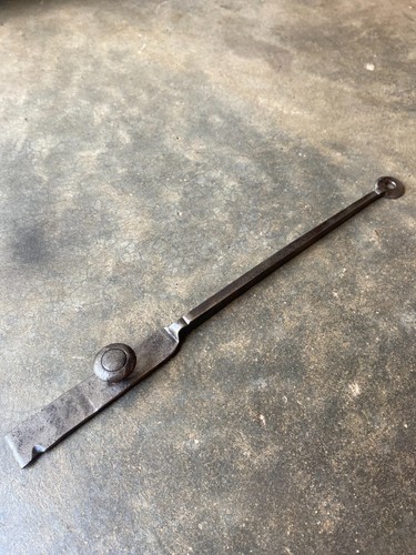 Ancienne barre fer forgé pour