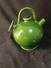 Belle Gargoulette En Terre Vernissée Vert En Parfait État.