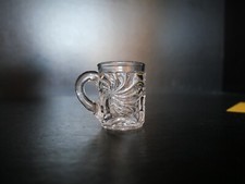 1 petite tasse verre à