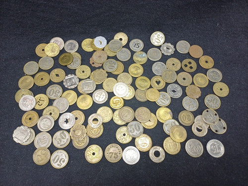 Lot 100 jetons - , a
