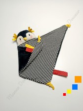 Doudou Plat Pingouin Blanc Gris Rayé Etoile Jaune Rouge Attache Tétine Galipette
