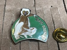 pins TERRE SAUVAGE egf signé LMI PARIS. mensuel magazine singe