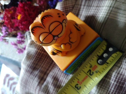 Vintage garfield figure title - garfield,