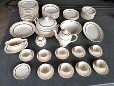 Très beau Service de table Villeroy & Bosch