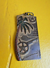 Insigne militaire   ou médaille originale batterie saharienne portée mixte