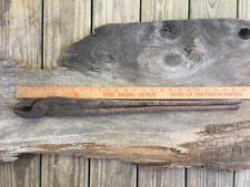 ANTIQUE HAND FORGED PRIMITIVE