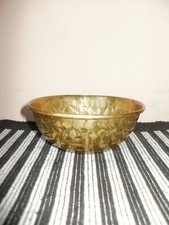 Coupe/bol en laiton unique