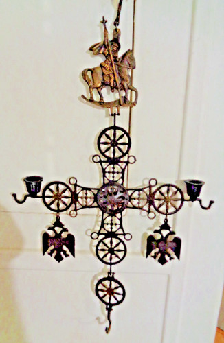 Croix byzantine suspendue