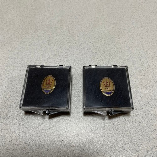 Maserati pin badge set 2 - pin,