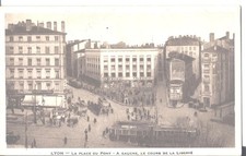 CPA - LYON (69) La Place du