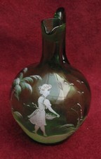 rare magnifique Pichet Marie Grégorie Verre Emaillé très fin détail parfait etat