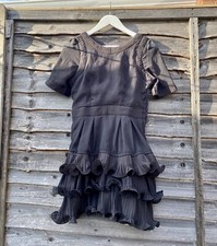 Robe patineuse noire H&M avec