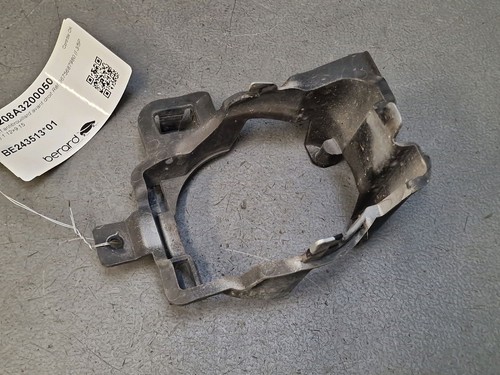 Support antibrouillard avant
