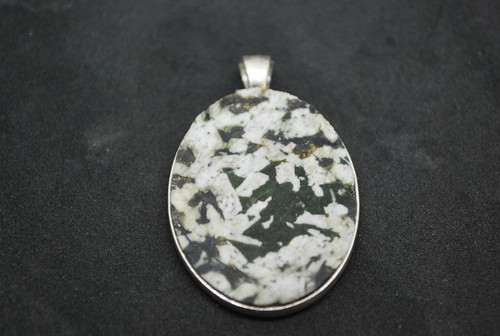 Pendentif pierre corse - pendentif,