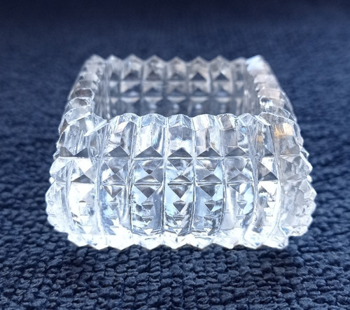 Ancien saleron cristal moulé