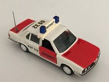 GAMA BMW 528i E28 Red & White