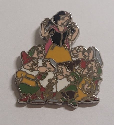 Pins disney blanche - neige, et