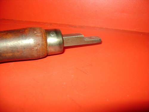 Outil ancien cordonnier - outil,