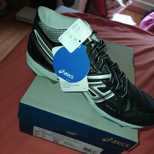 Chaussures football neuve - , en
