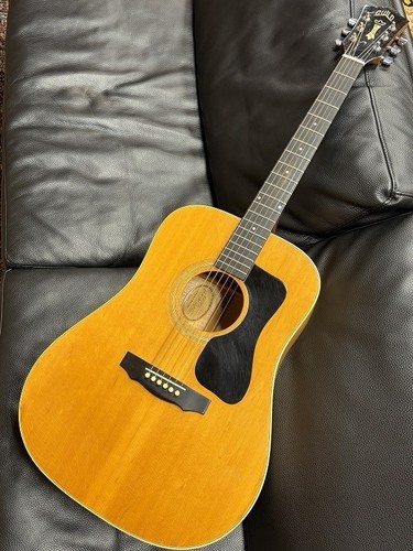 Guild 44m 1973 - d-44m,