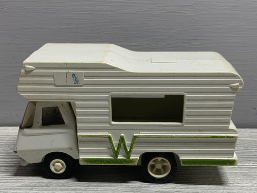 Vintage winnebago camper - vintage, rv