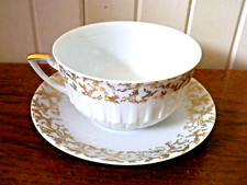 Tasse et sous tasse en