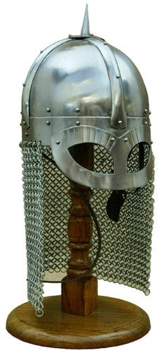 Casque médiéval romain