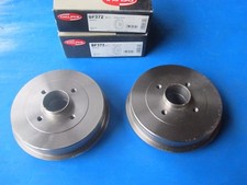 2 Tambours de freins arrière