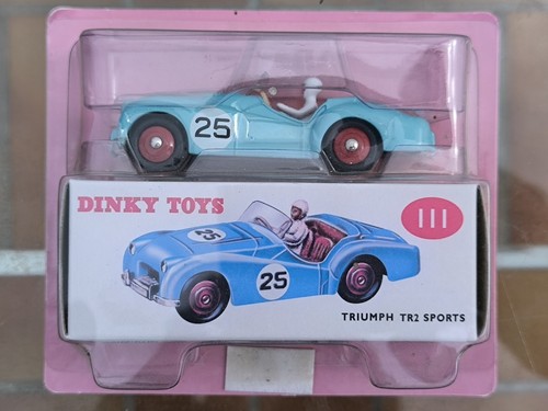 Dinky toys 111 triumph - toys,