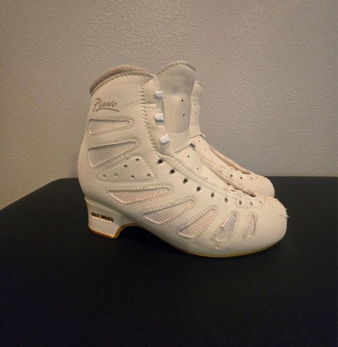 Edea piano figure skating - edea,