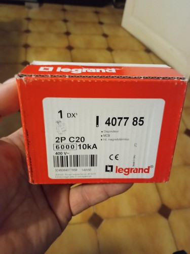 Disjoncteur legrand c20 - 2p,
