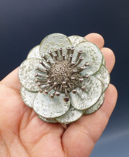 Grande broche ancienne monique - grande,