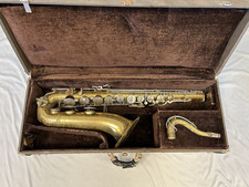 VINTAGE BUESCHER ARISTOCRAT