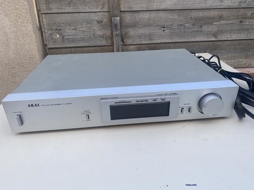 Akai stereo tuner - am, model