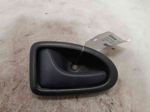 Poignee interieur porte avant