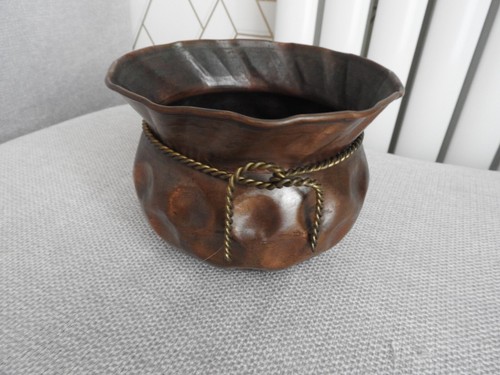 Ancien cache pot - cache, en