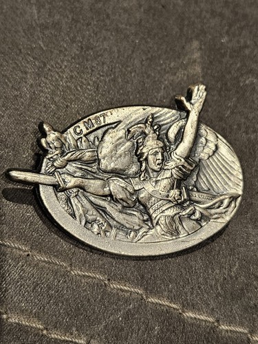 Insigne pucelle militaire - pucelle,