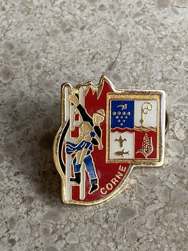 Pin pompiers corne - pin’s,