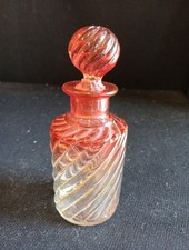 Flacon De Parfum En cristal De Baccarat Modèle bambou Tors Diam. 6cm H 16cm