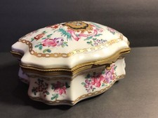 Antique Porcelaine De Paris Hand Painted Trinket Box ( Bonbonière )/ France 1920