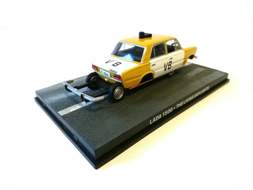 Lada 1500 police james bond - lada,