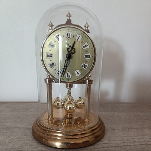 Pendule sous cloche - pendule,