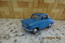 DINKY TOYS 1/43 : VESPA 400